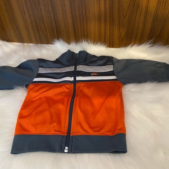 Nike kids grey  and orange track suit in‎ size 12M - Picture 2 of 8